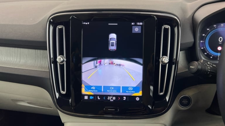 2022 Volvo XC40 2.0 B4P Plus Dark 5dr AWD Auto ESTATE PETROL Automatic