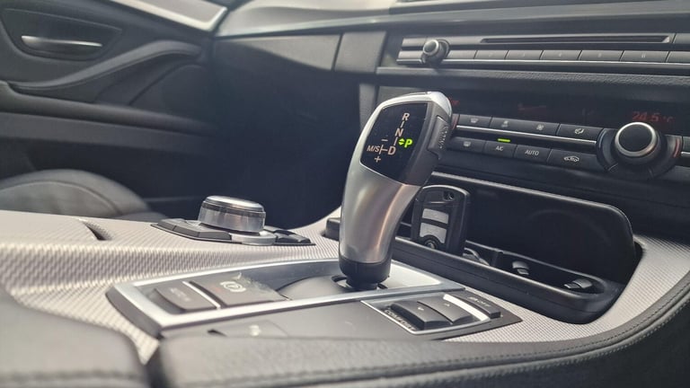 2013 BMW 5 Series 520d M Sport 4dr Step Auto [Start Stop] SALOON DIESEL Automatic