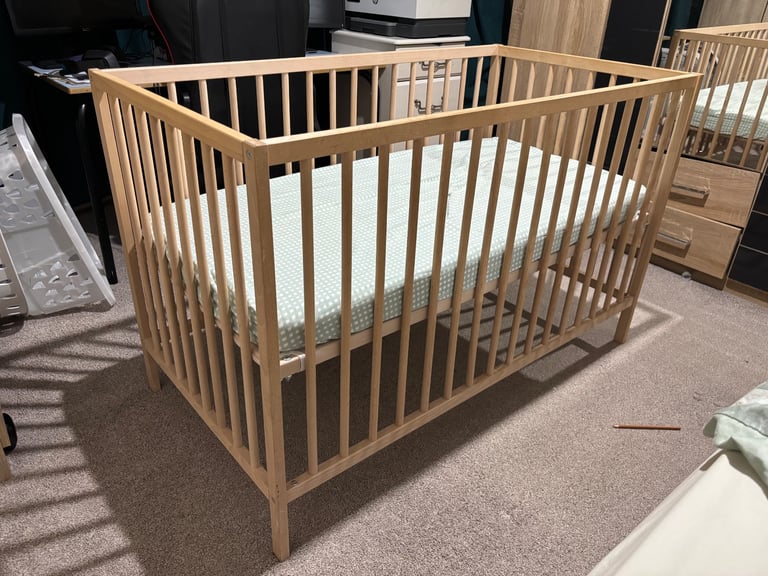 Baby cot bed - beech 
