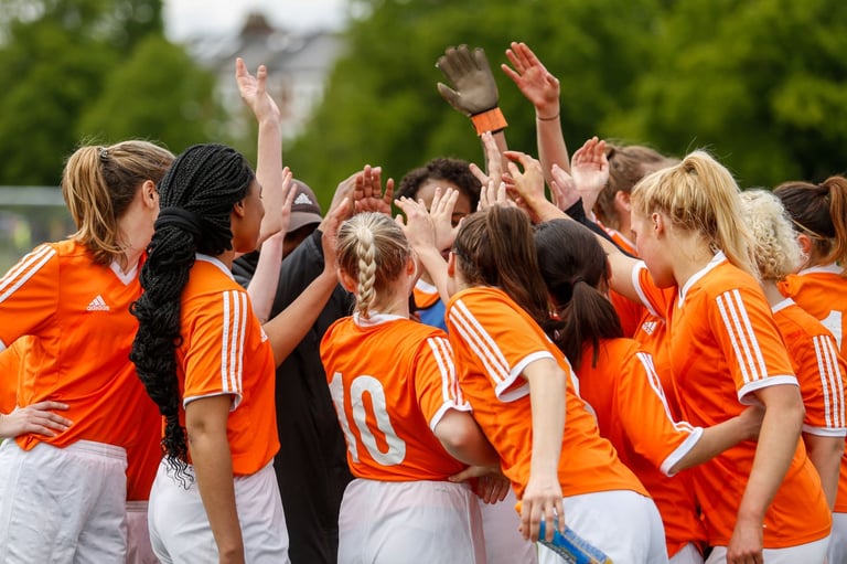 EXPERIENCED PLAYERS WANTED FOR WOMENS SOUTH LONDON FOOTBALL CLUB 