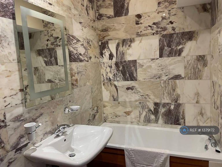 5 bedroom house in Primrose Hill, Cowbridge, CF71 (5 bed) (#1379172)