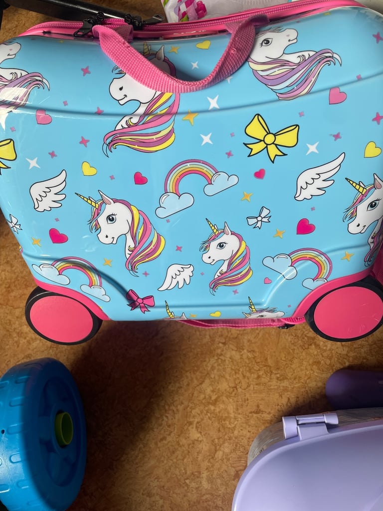 Girls suitcase 