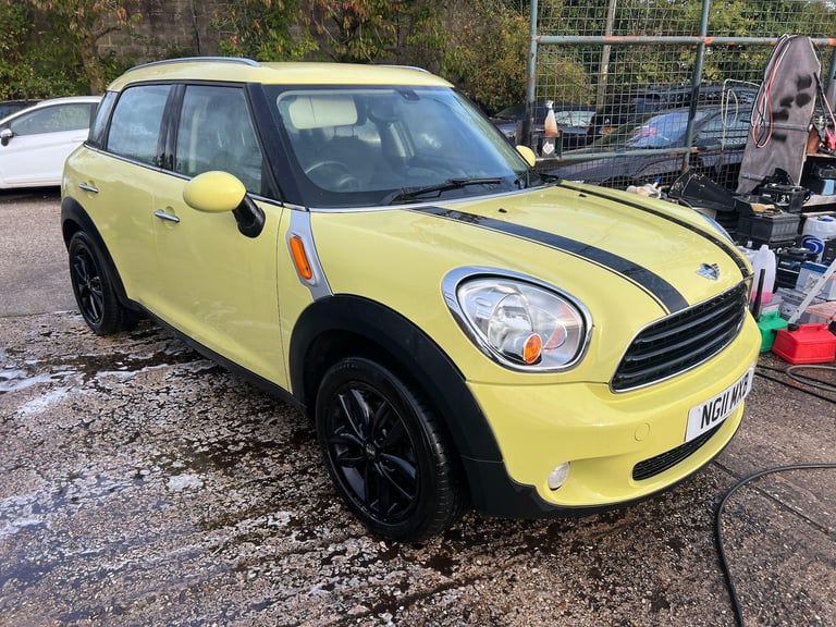 image for 2011 MINI Countryman 1.6 One Euro 5 (s/s) 5dr HATCHBACK Petrol Manual