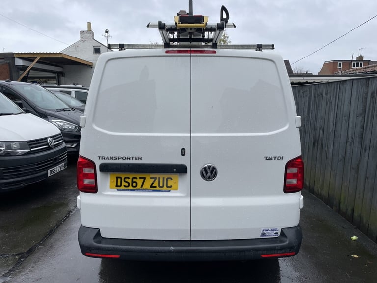 VOLKSWAGEN TRANSPORTER 2.0 TDI T32 BLUEMOTION STARTLINE LWB EURO 6 2017