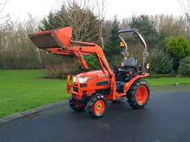 Kubota Compact Tractor with Loader