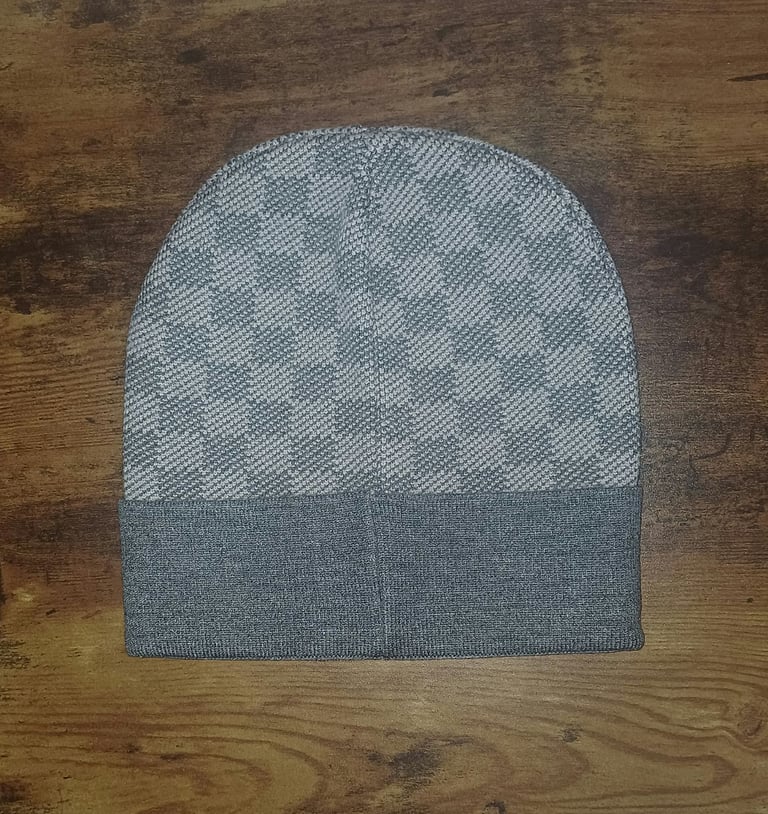 Grey LV beanie BRAND NEW