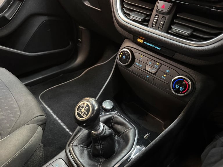 FORD FIESTA 1.0 T EcoBoost Zetec 2018