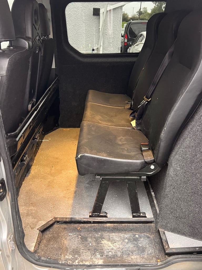 2017 Vauxhall Vivaro crew van