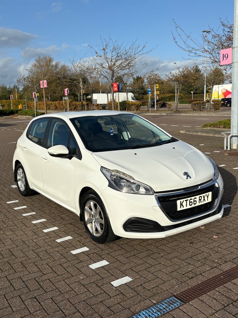 image for Peugeot, 208, Hatchback, 2017, Manual, 1199 (cc), 5 doors