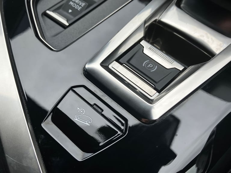 2022 Peugeot 3008 1.6 Hybrid4 300 GT Premium 5dr e-EAT8 Estate PETROL/ELECTRIC Automatic