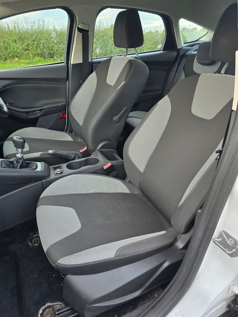 Ford, FOCUS, Hatchback, 2012, Manual, 1560 (cc),5 doors - Image 12