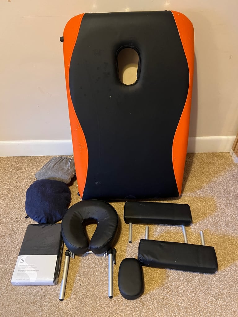 image for Massage table and covers 