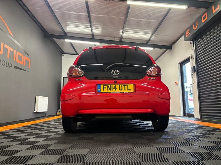 2014 Toyota AYGO 1.0 VVT-i Move with Style 5dr HATCHBACK Petrol Manual