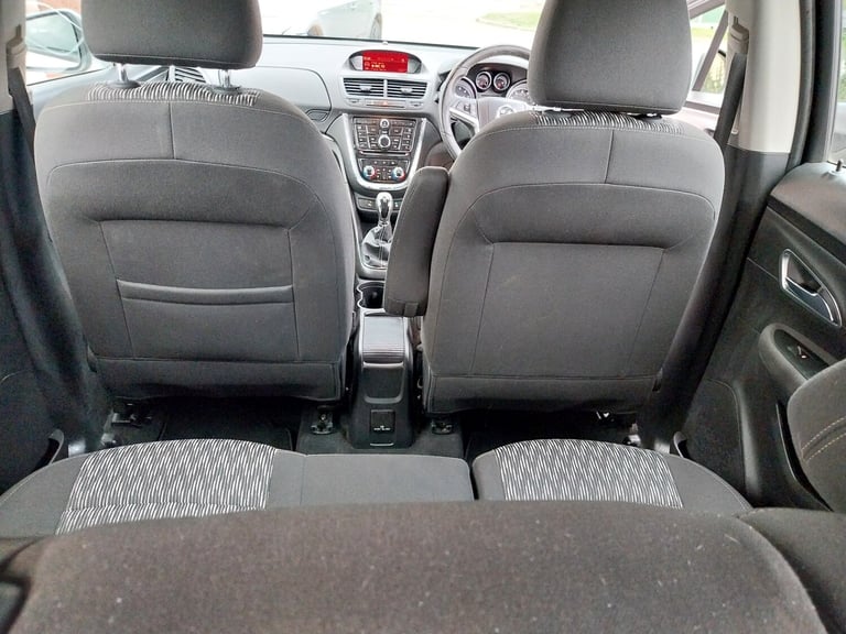 2014 Vauxhall Mokka 1.6i Exclusiv 5dr HATCHBACK Petrol Manual
