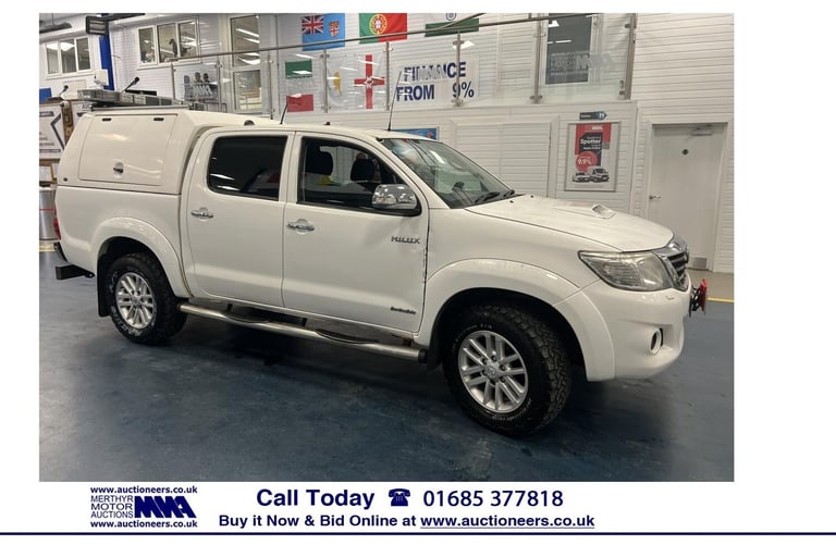 2015 Toyota Hilux INVINCIBLE 3.0D-4D 5 SEAT DOUBLE CAB 4X4 PICK UP C/W TRUCKMAN TOP PICK UP Diese...