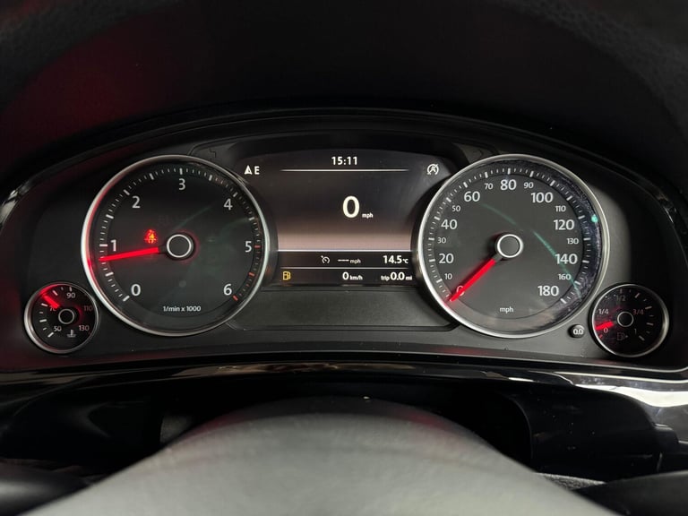 2015 Volkswagen Touareg 3.0 TDI V6 BlueMotion Tech R-Line Tiptronic 4WD Euro 6 (s/s) 5dr ESTATE D...
