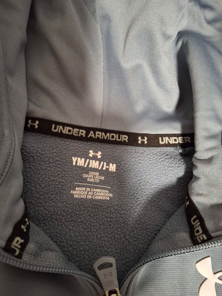 Boys Under Armour grey tracksuit top size medium