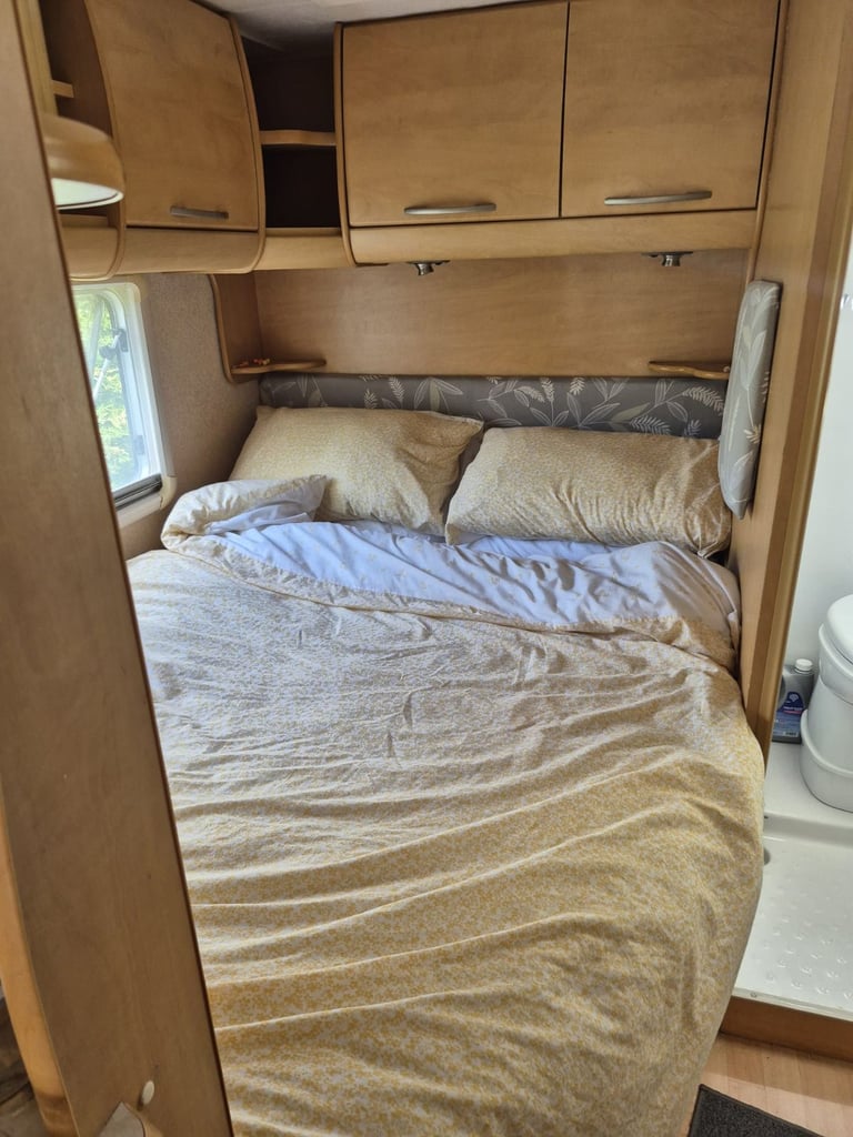 2006 bailey senator for sale fixed bed 