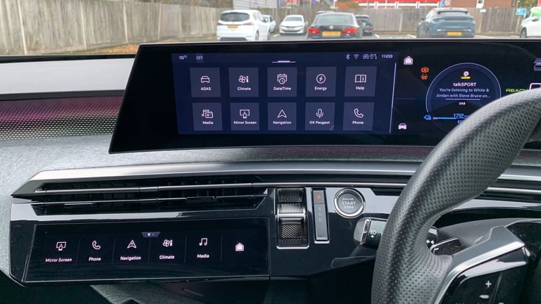 2024 Peugeot 3008 73kWh GT SUV 5dr Electric Auto (210 ps) SUV Electric Automatic
