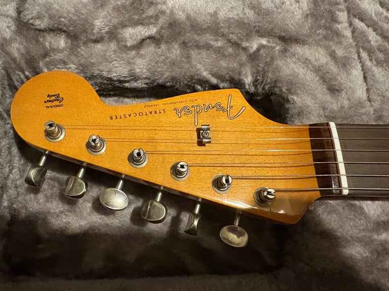 image for Roadworn Vintera 2 Stratocaster 