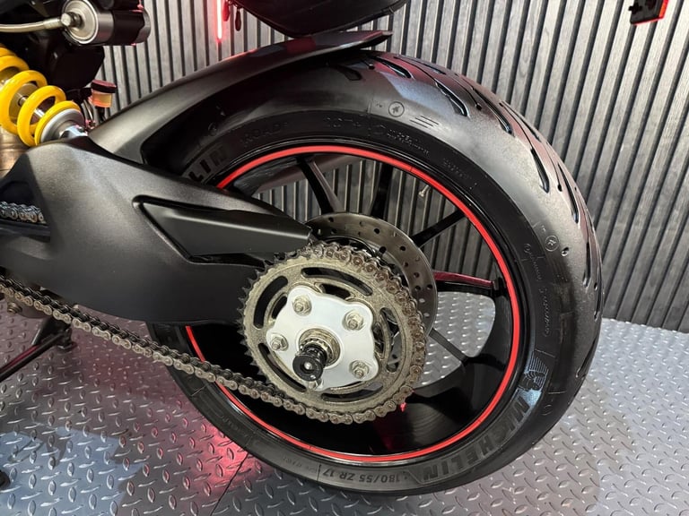 2015 Ducati Hyperstrada 821 821 Euro 3