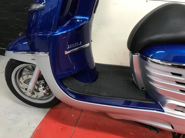 Peugeot Django 125i Scooter