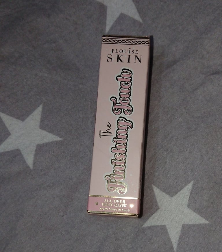 image for P. Louise The Finishing Touch All Over Body Glow in Butterfly Heart 