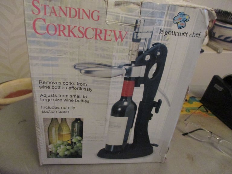 LE GOURMET CHEF STANDING CORKSCREW