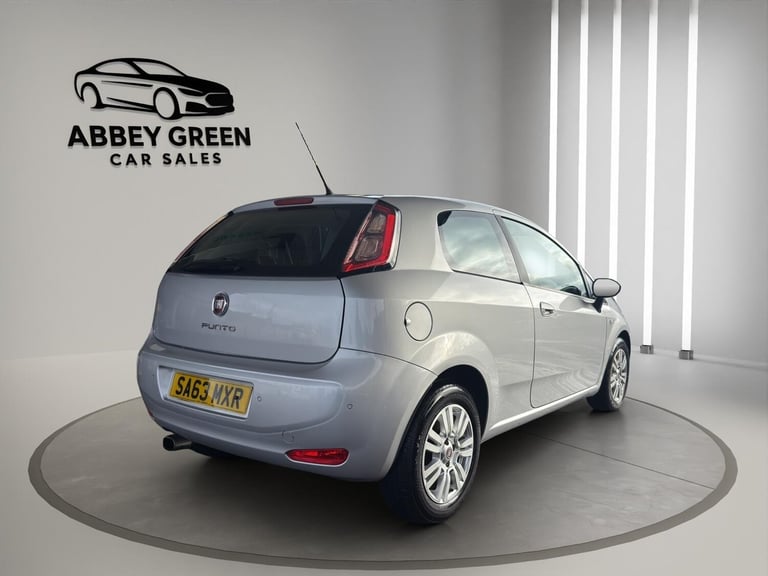 2013 Fiat Punto 1.4 Easy 3dr HATCHBACK Petrol Manual