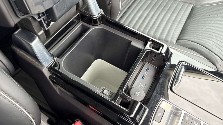 2020 Land Rover Discovery 3.0 SD6 HSE Luxury 5dr Auto SUV Diesel Automatic