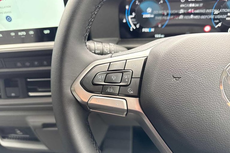 2025 Volkswagen Transporter T28 Panel Van Commerce Pro SWB 150 PS 2.0 TDI 8sp Automatic Van DIESE...