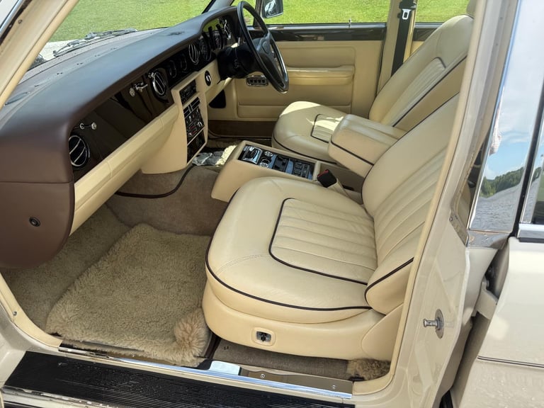Bentley Eight