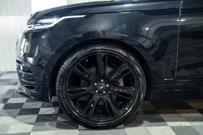 2019 Land Rover Range Rover Velar 3.0 D300 R-Dynamic HSE SUV 5dr Diesel Auto 4WD Euro 6 (s/s) (30...