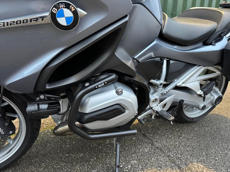 BMW R 1200 RT SE 2015 FBMWSH Panniers Givi Rack 2 Owners 18k Blue Lovely Bike 