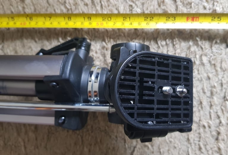 Vanguard Camera tripod -  153cm / 163cm max