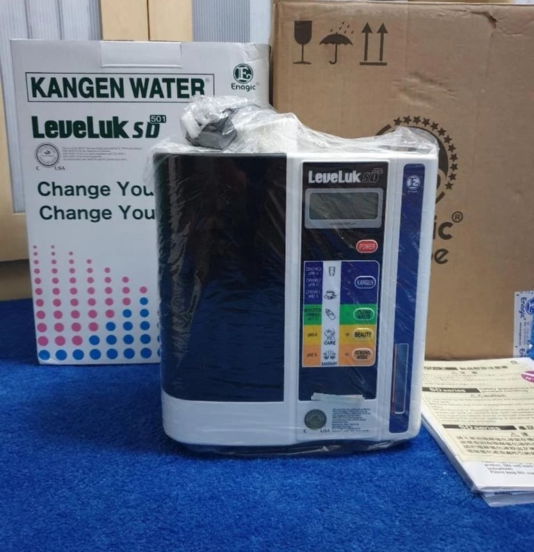 Leveluk Enagic Kangen SD501 water ioniser machine