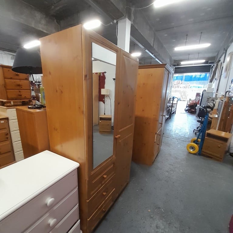2 door wardrobe with 3 drawers and mirror 102cm x 55cm x 185cm, Ref:19585