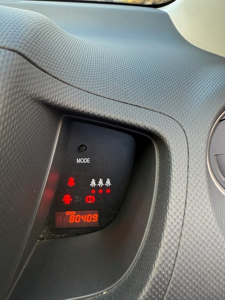 Toyota, URBAN CRUISER, Hatchback, 2010, Manual, 1329 (cc), 5 doors