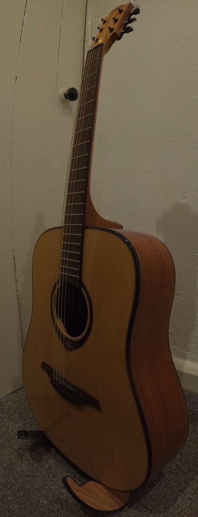 LAG Tramontine Deadnaught Acoustic Guitar + Gator Hard Case