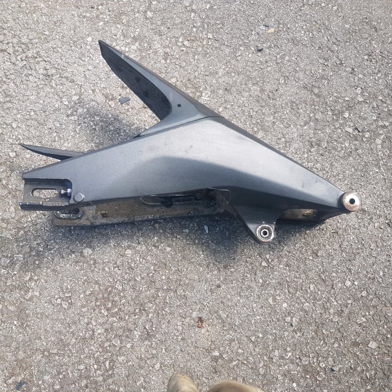 Yamaha yzf r125 swinging arm