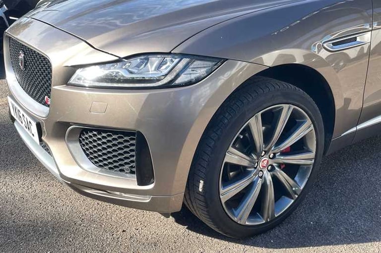 2016 Jaguar F-Pace 3.0d V6 S 5dr Auto AWD ESTATE DIESEL Automatic