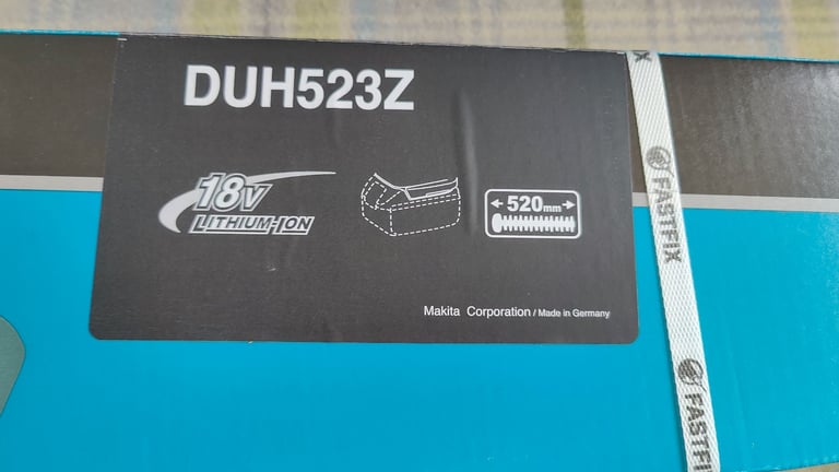 Makita DUH523Z 18v LXT Cordless Hedge Trimmer – NEW in sealed box. With Battery & Charger