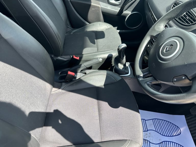 RENAULT CLIO TOM TOM DCI DIESEL £20 A YEAR ROAD TAX