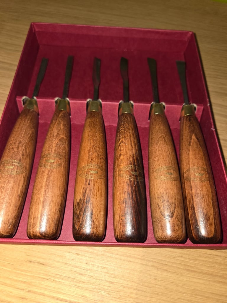 6 Crown woodcarving chisel set lathe Axminster wood turning