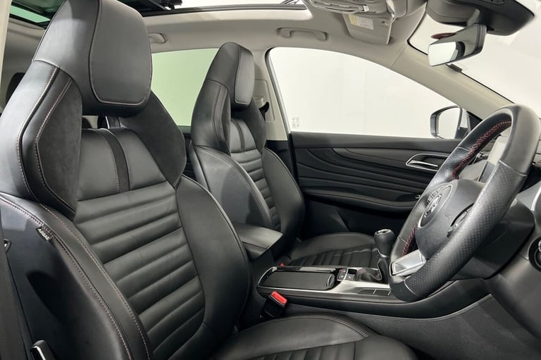 2022 72 MG MG HS 1.5 T-GDI EXCLUSIVE SUV 5DR PETROL MANUAL EURO 6 (S/S) (162 PS)