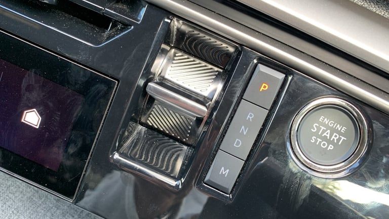 2024 Peugeot 3008 1.2 MHEV GT SUV 5dr Petrol Hybrid e-DSC Euro 6 (s/s) (136 ps) SUV Hybrid Automatic