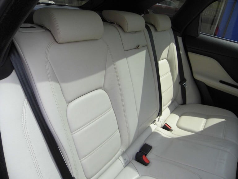 2016 Jaguar F-Pace 2.0d Prestige 5dr Auto AWD ESTATE DIESEL Automatic