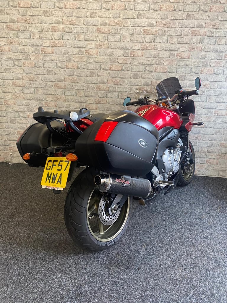 2008 Yamaha FZ1 1000 Fazer - HPI clear - Long Mot - Panniers 