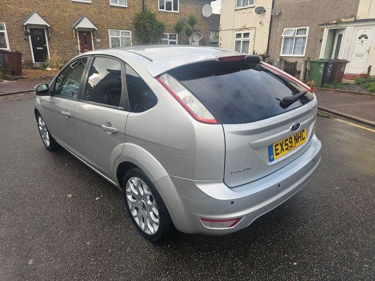 focus 1.6 zetec F.S.H NEW CLUTCH NEW CAMBELT LONG MOT JUNE 2026 DRIVES AN LOOKS PERFECT 