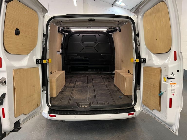 2023 Ford Transit Custom 2.0 300 EcoBlue Limited L1 H1 Euro 6 (s/s) 5dr Panel Van Diesel Manual